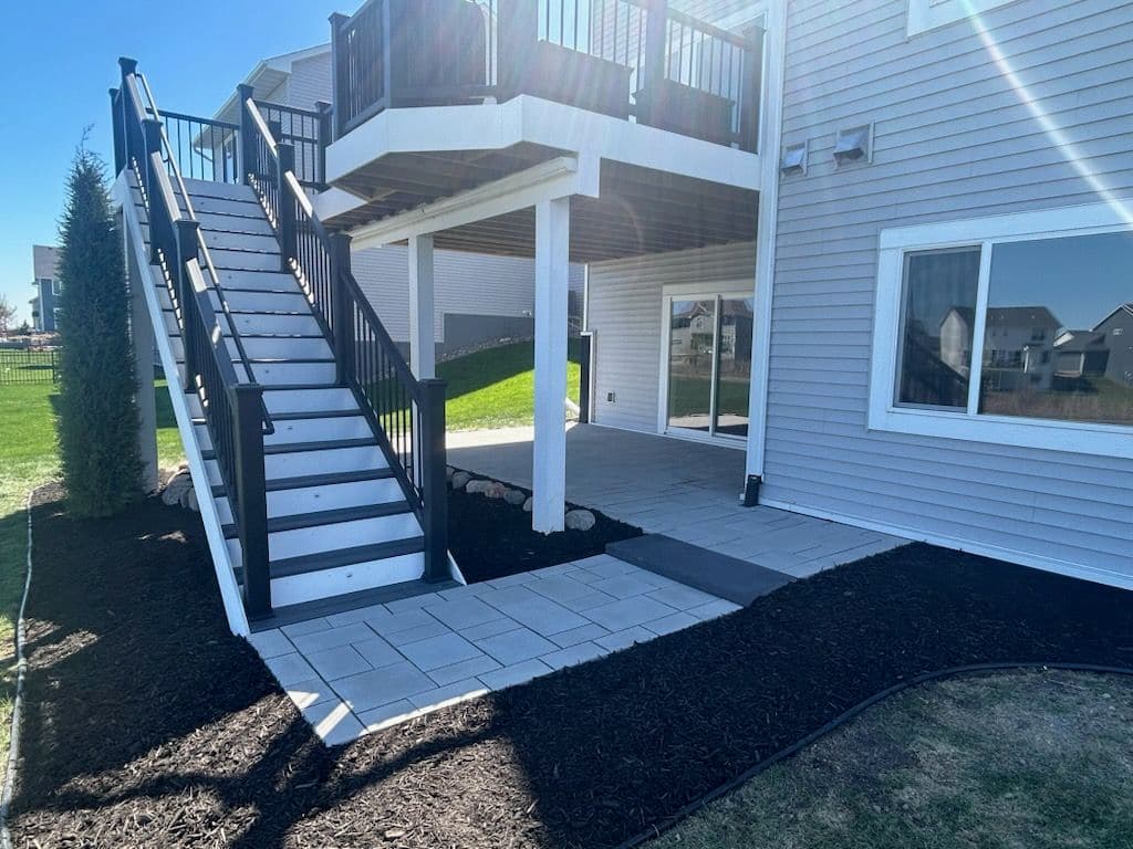 Gallery photos for Sleek Patio Installation in Woodbury: Image #2