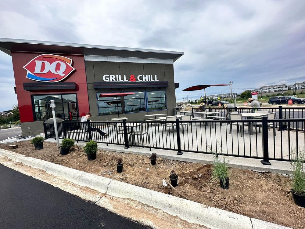 Gallery photos for Commercial Landscape Installation for DQ Grill & Chill: Image #8